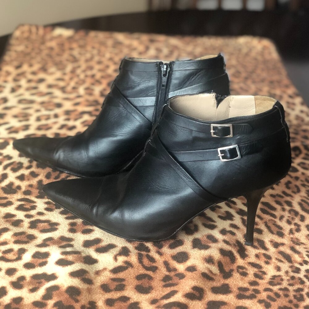 Authentic MANOLO BLAHNIK Black Leather Booties Size 40.5 (US 9.5)